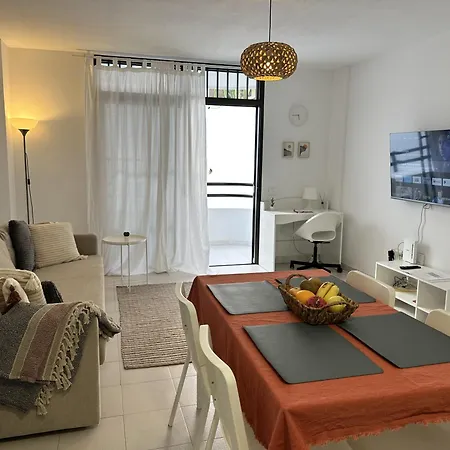 Apartman Cristianos 1-bedroom Apartment, Swimming Pool *