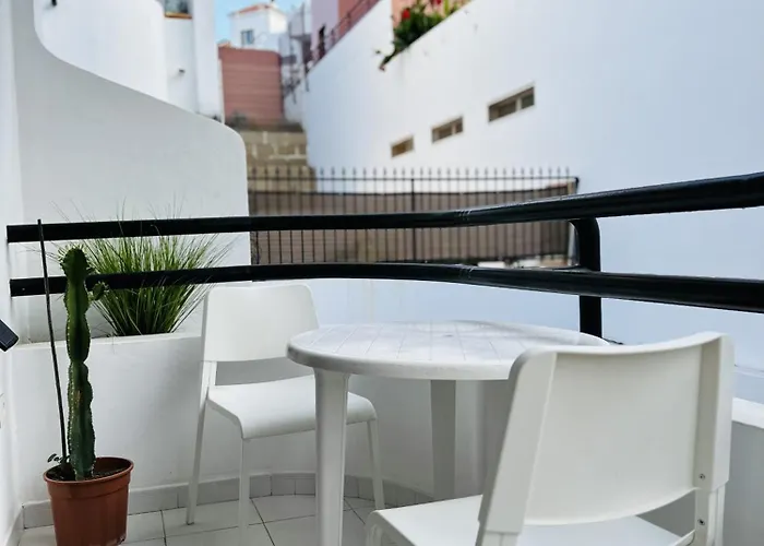 Cristianos 1-bedroom Apartment, Swimming Pool * Los Cristianos (Tenerife)