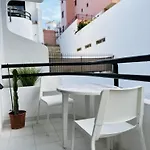 Cristianos 1-bedroom Apartment, Swimming Pool * Los Cristianos (Tenerife)